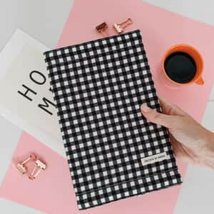 DUB – DRESSED UP BOOKS — imagem 5